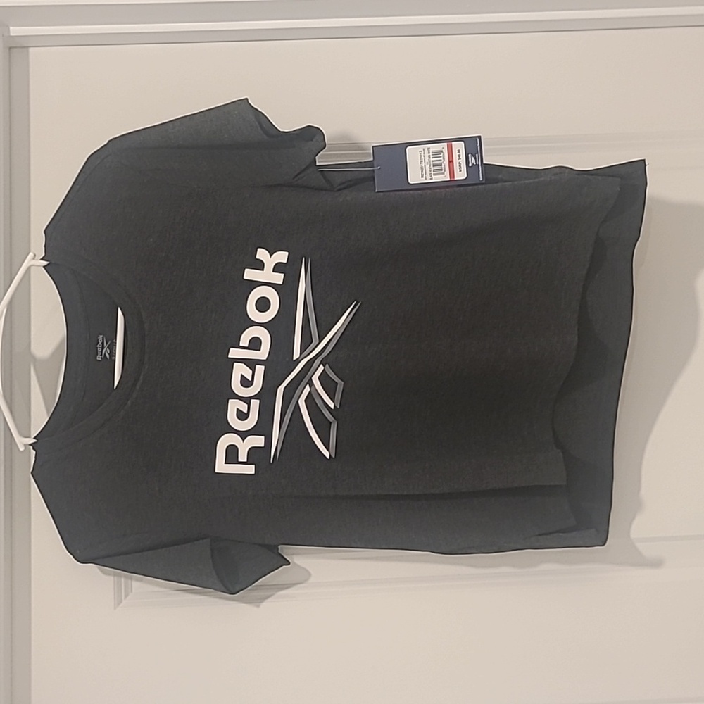 Reebok tshirt
